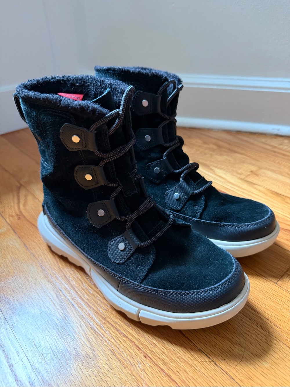 Sorel Explorer II Joan Black Suede Faux Fur Waterproof Winter Boots Size 7